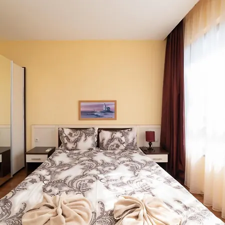 Admiral Amazing Sea View *